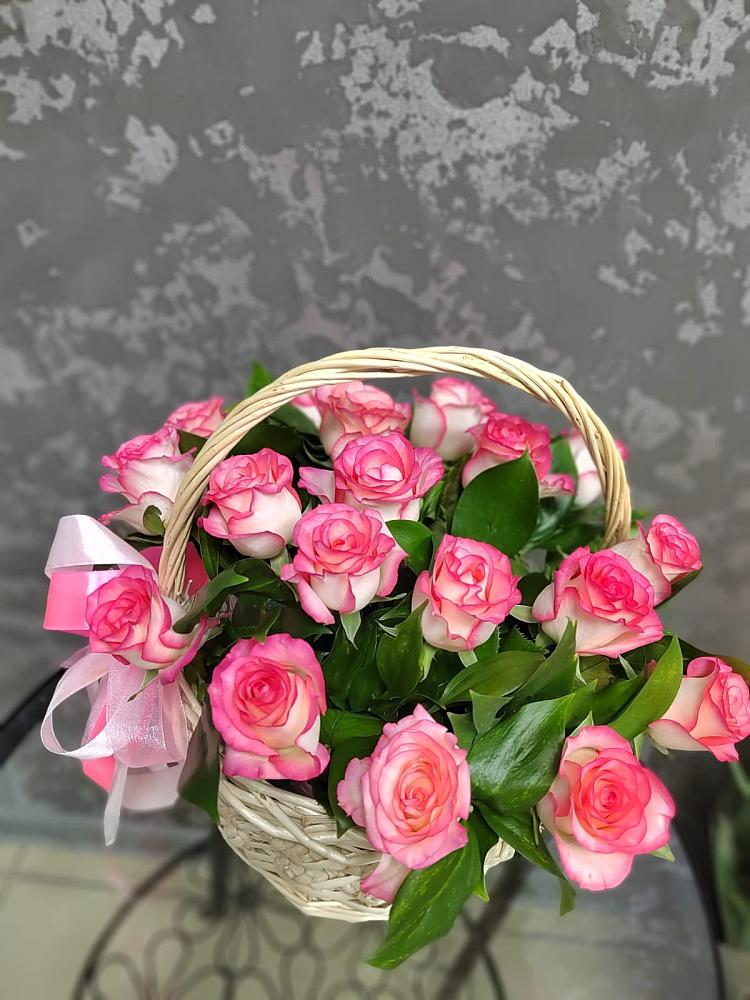 Цветочная композиция из Розы в корзине в Ямном