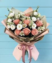 Букет цветов из:  Розы, Альстромерии и Лизиантусы в Ямном