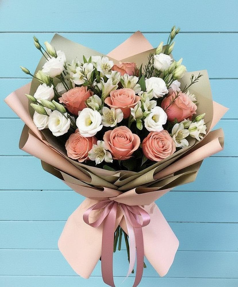 Букет цветов из: Розы, Альстромерии и Лизиантусы в Ямном