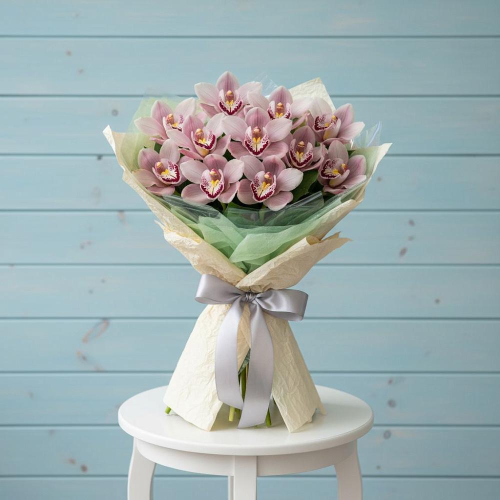 Букет цветов из: Орхидеи и Розы в Ямном