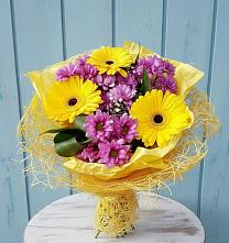 Букет цветов из:  Хризантемы и Герберы в Ямном