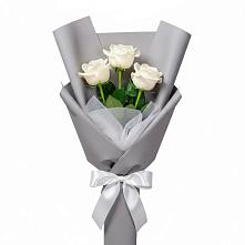 Букет 3 белые розы в Ямном