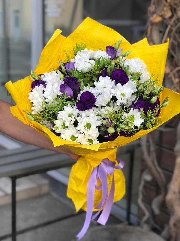Букет цветов из: Ирисы, Хризантемы и Ромашки в Ямном
