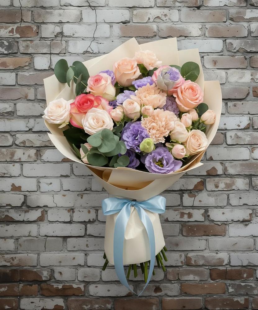 Букет цветов из: Розы, Лизиантусы и Гвоздики в Ямном