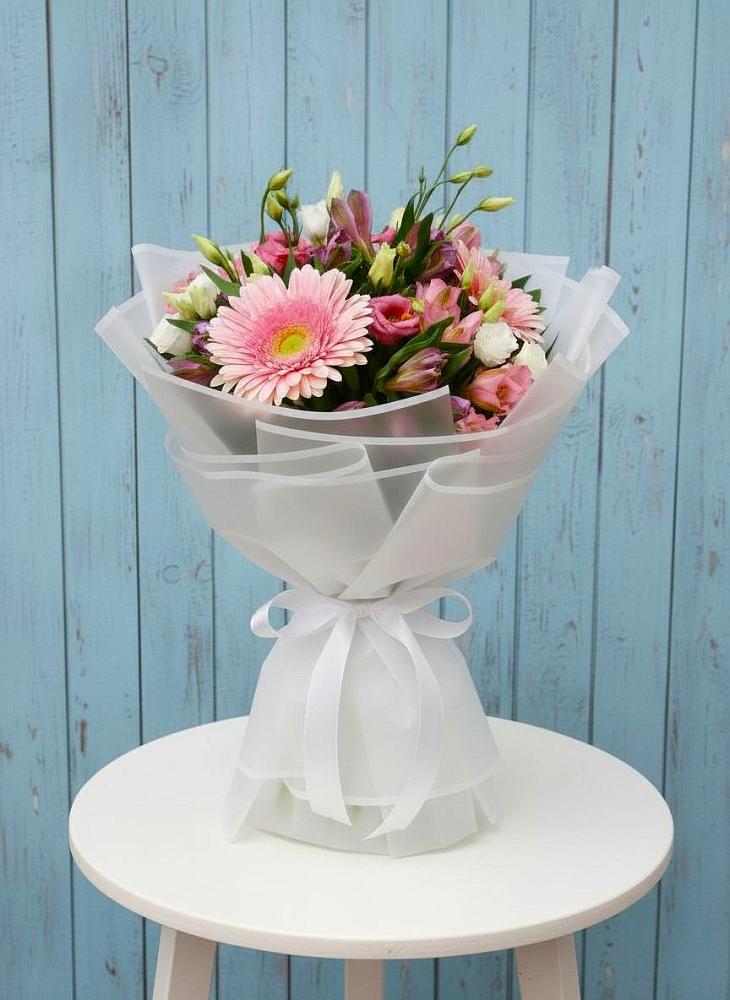 Букет цветов из: Герберы, Альстромерии и Лизиантусы в Ямном