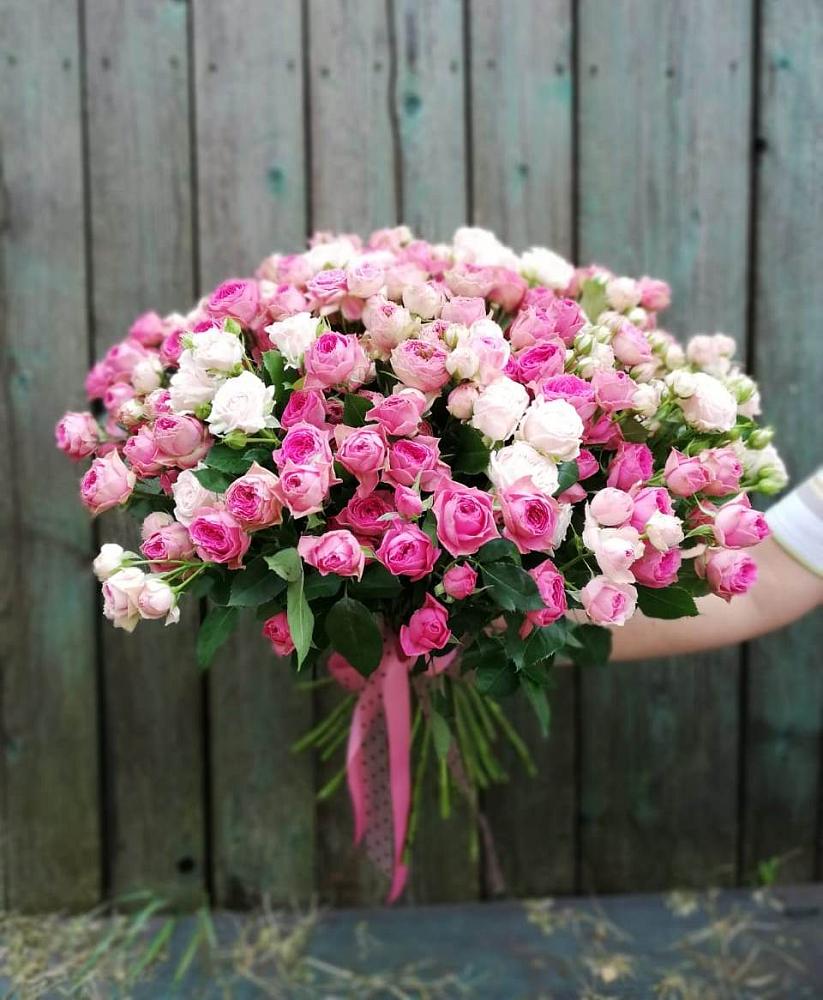 Букет Розовые кустовые розы Натали и Лав Лидия в Ямном