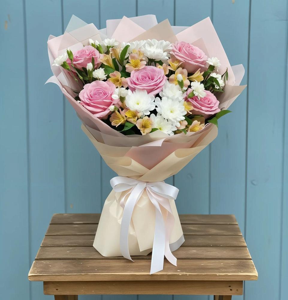 Букет цветов из: Гвоздики, Орхидеи и Розы в Ямном