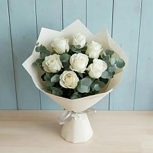 Букет Белые розы в Эвкалипте в Ямном