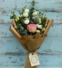 Букет цветов из:  Розы и Лизиантусы в Ямном