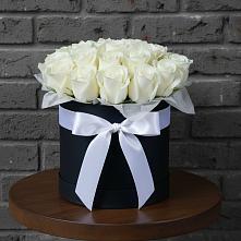 Цветочная композиция из Розы в шляпной коробке в Ямном